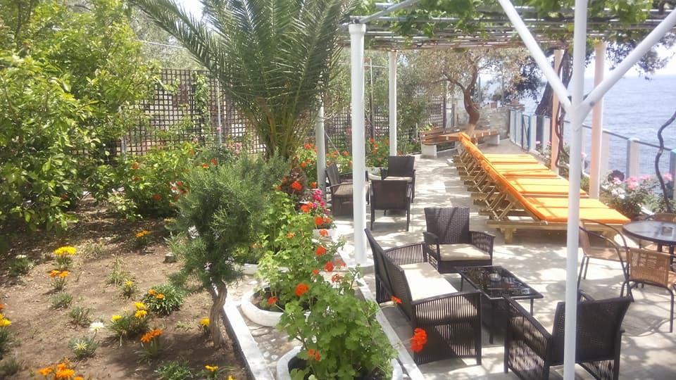 Gorgona Rooms Alikí 外观 照片